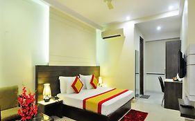 Hotel Sky Rich International - 05 Mins From Karol Bagh Metro Station